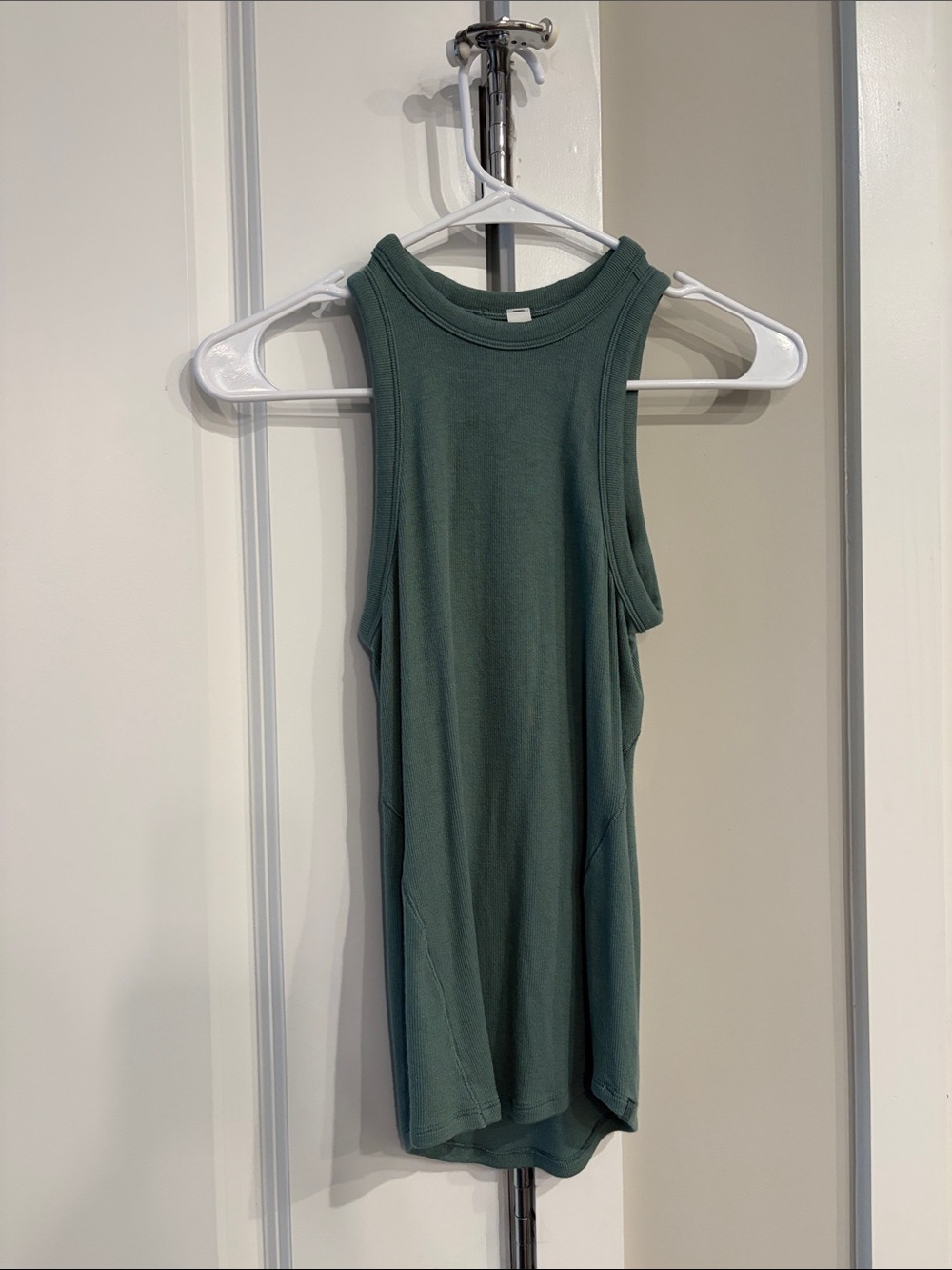 lululemon athletica Ribbed Sleeveless Tank Top – Deep Green
